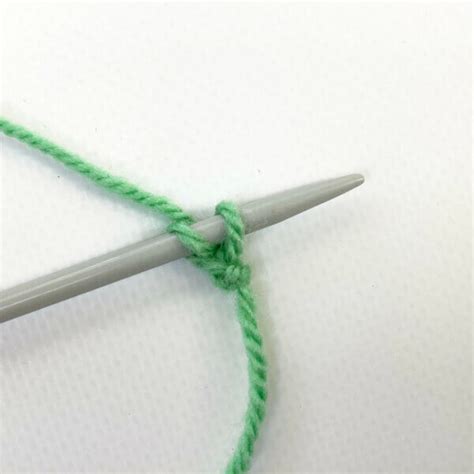 tutorial - the cable cast-on - La Visch Designs