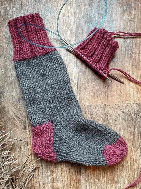 27 Free & Easy Sock Knitting Patterns (Great for Beginners!) - Sarah Maker