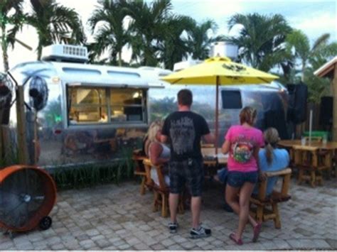 The Backyard Of Boynton Beach (Boynton Beach) | Jeff Eats