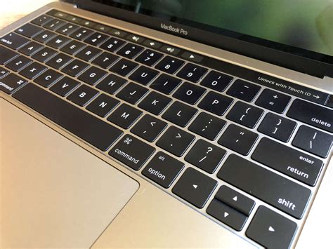 Lawsuit targets Apple MacBook, MacBook Pro keyboards