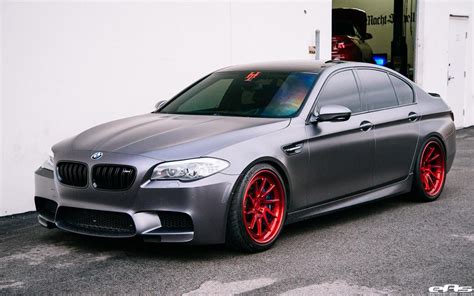 Perfectly tuned - Frozen Gray BMW M5 F10 from EAS