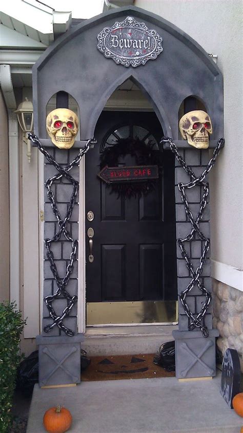 skull-halloween-front-doors | HomeMydesign