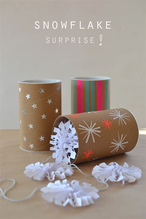 Handmade Holiday // Paper Snowflake Garland - ARTBAR