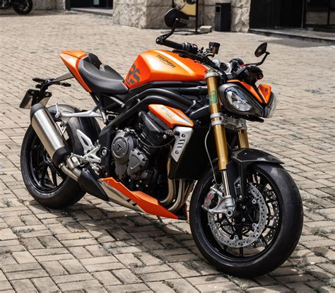 2023Triumph Speed Triple RS 1200 Baja Orange | Triumph Rat Motorcycle Forums