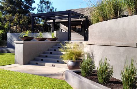 Concrete Retaining Wall Planters: How to Add Beauty and Functionality to Your Outdoor Space with ...