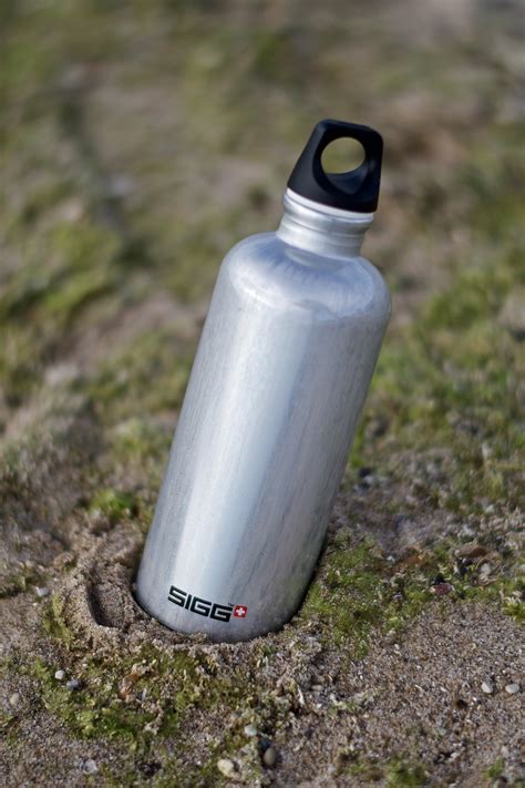 SIGG Traveller Alu .6L — Minimal Water Bottle — Adrian Galli