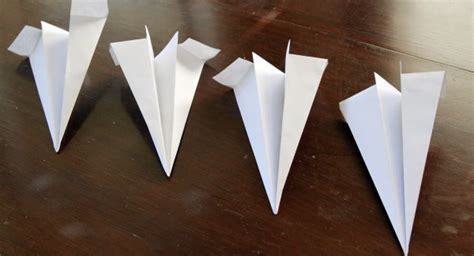 Science Experiment for Kids: Paper Airplanes - Mom it ForwardMom it Forward