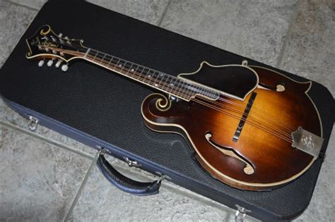 Gibson Ricky Skaggs Distressed MM Mandolin #5 SOLD - Mandolin Store