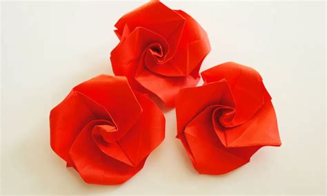 How to Make a Cute but Simple Origami Rose in 5 minutes