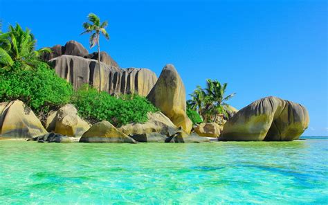 PixLith - Tropical Island Wallpaper 4k