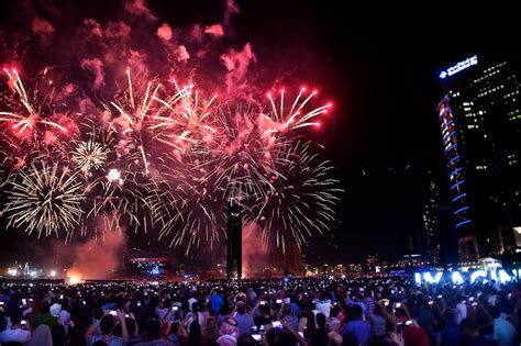 Where to enjoy Eid Al Fitr 2022 fireworks in UAE - Being Dubai