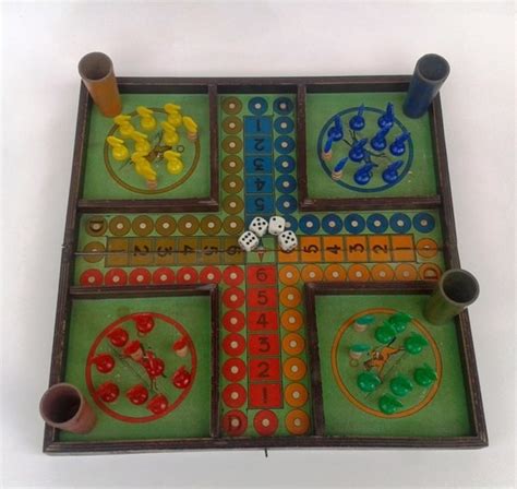 French Horse Racing Board Game Vintage Boxed Board Game