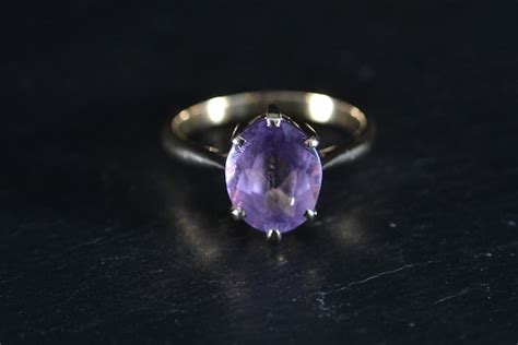 Vintage 1967 9ct Gold Amethyst Solitaire Ring (GR56) - Gem