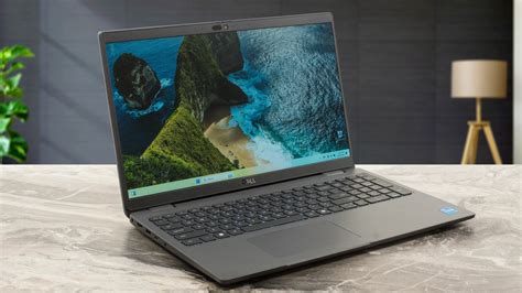 Dell Latitude 3550 review - A Workable Option with Quirks | LaptopMedia.com