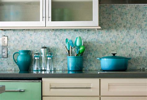 18 Gleaming Mosaic Kitchen Backsplash Designs