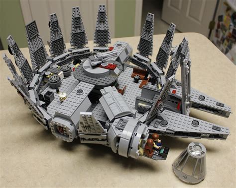 Sons of Twilight: Lego Star Wars Millennium Falcon