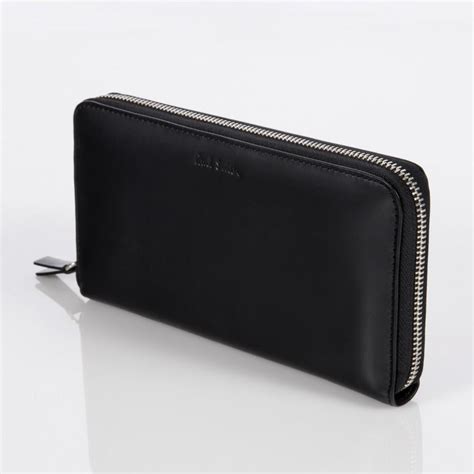 Paul smith Men's Black Leather Zip-around Travel Wallet in Black for Men | Lyst