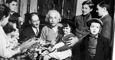 Am I An Einstein | Do You Share Einstein's Genes? | Free App