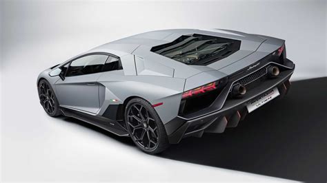 ชม Lamborghini Aventador LP780-4 Ultimae ลัมโบ รุ่นสุดท้ายเครื่อง V12 ก่อนหันไปไฮบริด - Pantip