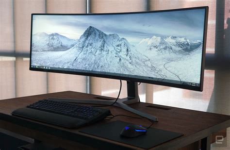 Samsung’s huge 49-inch gaming monitor is an ultrawide dream | Engadget