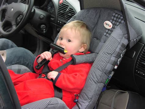 File:Rear-facing infant car seat.jpg