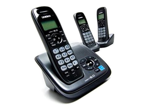 Uniden DECT 6.0 3 Handset Cordless Phone with Digital Answering System