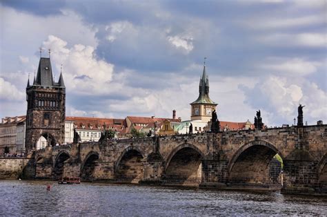 Charles Bridge | Attractions in Prague