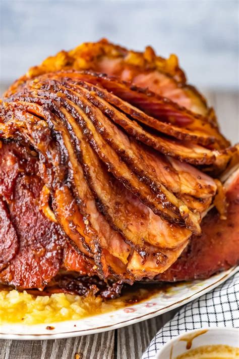 Brown Sugar Pineapple Ham (Easy Holiday Ham Recipe) – Mallize