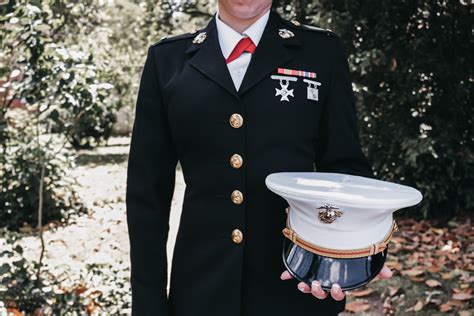 Female Marine Uniforms Guide | Medals of America