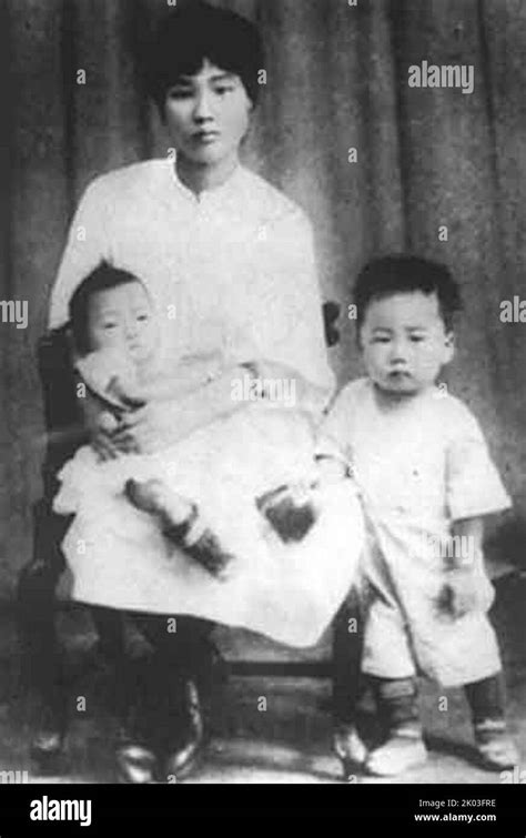 Yang Kaihui he her sons: Mao Anqing and Mao Anying. Yang Kaihui (1901 - 1930) was the second ...