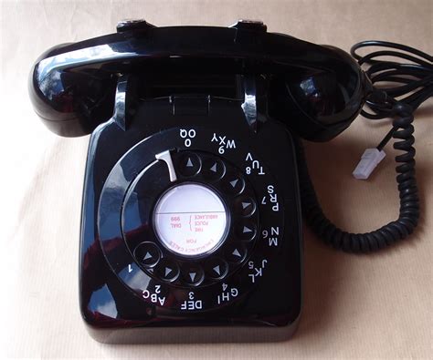 File:1960s GEC New Gecophone 706 Black Rotary Dial Telephone.JPG - Wikimedia Commons