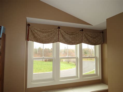 Valance on medallions, simple look to brighten large window! | Valance, Window decor, Valance ...