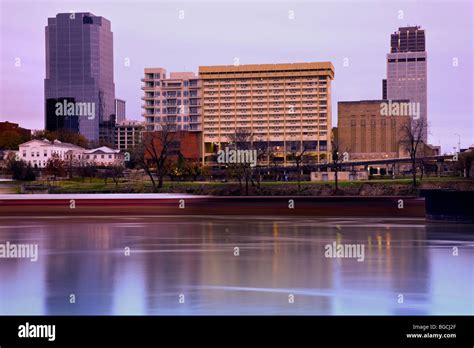 Little rock skyline hi-res stock photography and images - Alamy