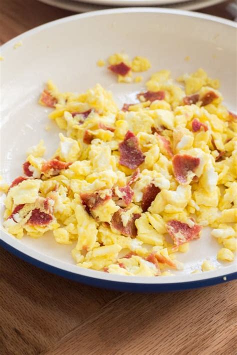 Scrambled Eggs With Bacon - Brooklyn Farm Girl