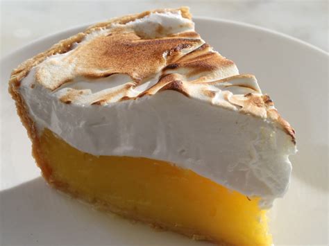 Perfect Lemon Meringue Pie: Reloaded - Alton Brown