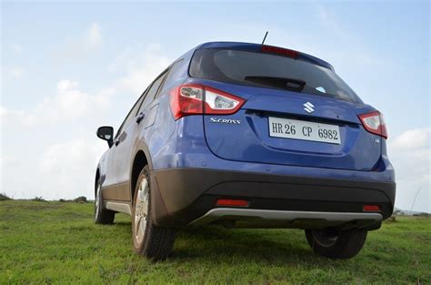 maruti-nexa-s-cross-rear-profile - CarBlogIndia