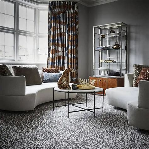 What are the carpet trends 2023? Find out with 10 designs that will add class and style to any room!