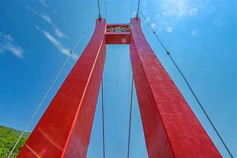 Glass-Bridge-in-Huangchuan-Three-Gorges-Scenic-Area-by-UAD-09 – aasarchitecture