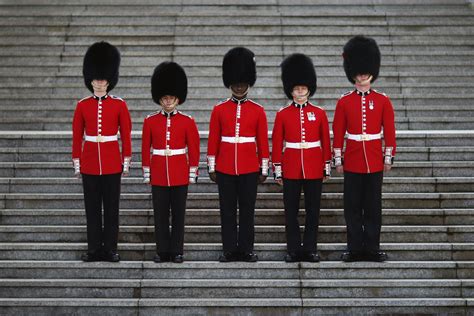 How To Identify The Foot Guards at Buckingham Palace