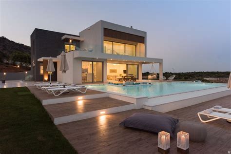 Villas in Greece | Luxury Villa Holidays Greece | Premier Villas