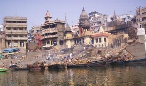 Harishchandra Ghat Mahashmashan- Varanasi – Dibhu: Divya Bhuvan