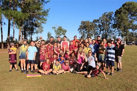 Maroon and Blue day at Park Ridge State School - Logan