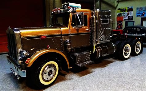 Peterbilt 359 - Model Trucks: Big Rigs and Heavy Equipment - Model Cars Magazine Forum