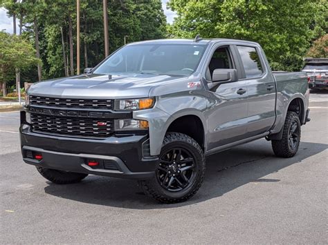 Pre-Owned 2019 Chevrolet Silverado 1500 Custom Trail Boss 4×4 Crew Cab Pickup