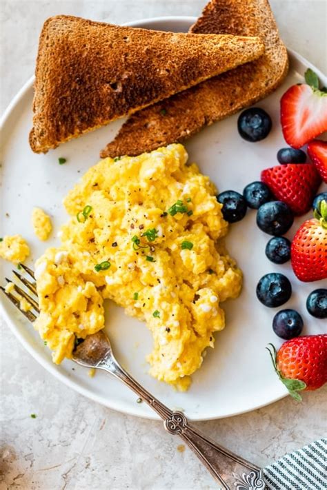 High-Protein Scrambled Eggs with Cottage Cheese - Skinnytaste