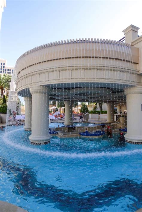 Caesars Palace Pool: One of the Best Pools in Las Vegas – Cloud Information and Distribution