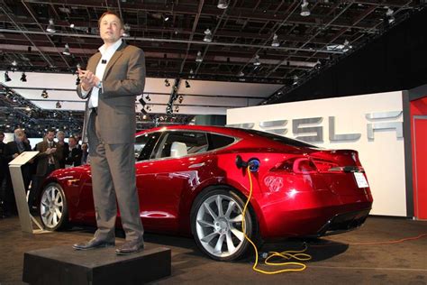 Tesla Founder Short-Circuits Over NY Times Review | TheDetroitBureau.com