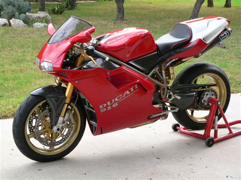 Review of Ducati 916 Senna 1996: pictures, live photos & description Ducati 916 Senna 1996 ...