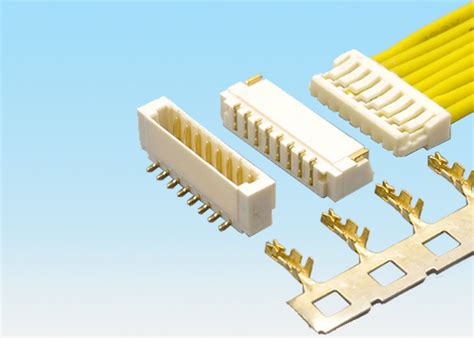 SMD 0.8mm Pitch Electronic Wire Connectors , 2 - 20 Pin PCB Connectors Wire To Board