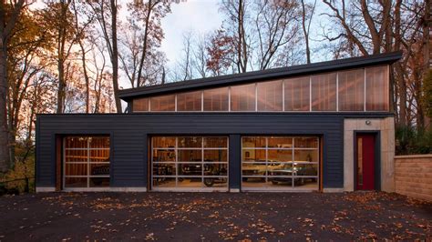 Modern Garage With Loft